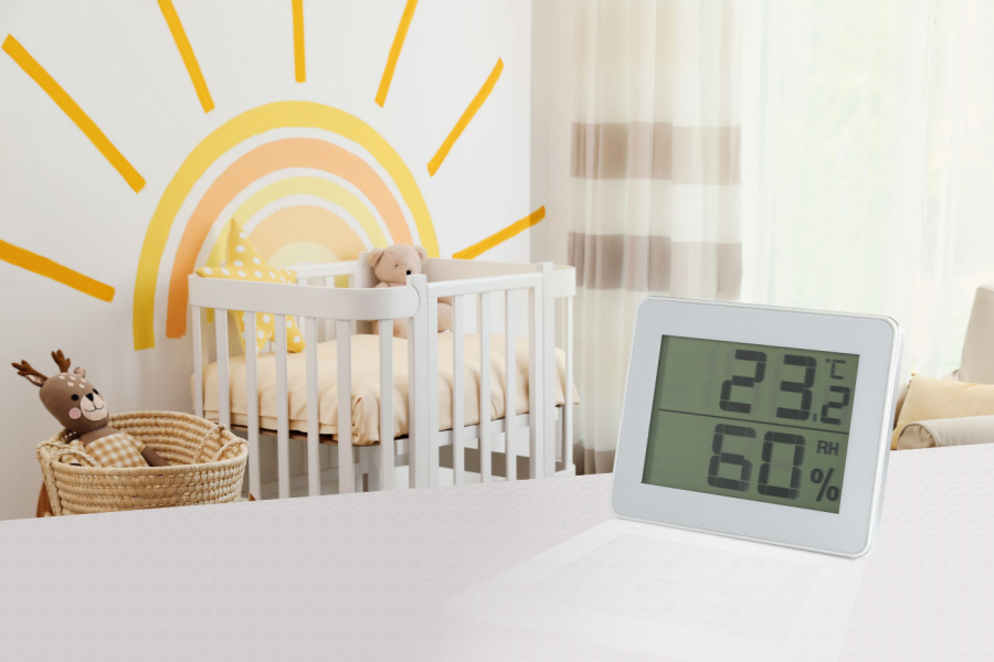 Comment choisir un thermomètre pour la chambre du bébé ? - Kigrandi.com
